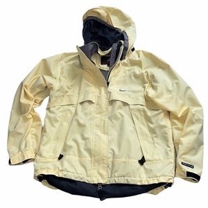 Nike ACG Vintage Windbreaker Jacket
